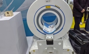 全球首台“小型智能机器人移动CT”在成都亮相