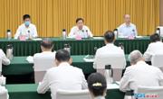 王晓晖前往水利厅调研并出席防汛减灾工作专题会议 黄强一同调研并主持会议