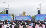 四川民族地区千人羌绣技能传习活动在绵阳北川举行