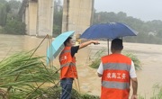 成都高铁工务段：打好防洪“组合拳” 全力筑牢防洪安全网