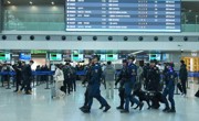 春节乘机出行  四川机场公安护您“一路平安”