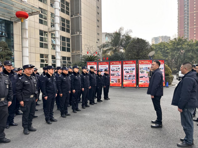 广汉市总工会开展“送温暖”活动 郑璐向一线职工致以新春祝福和诚挚问候308