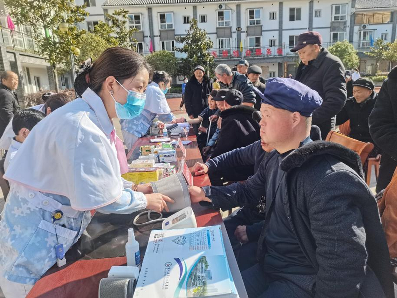 为居民义诊