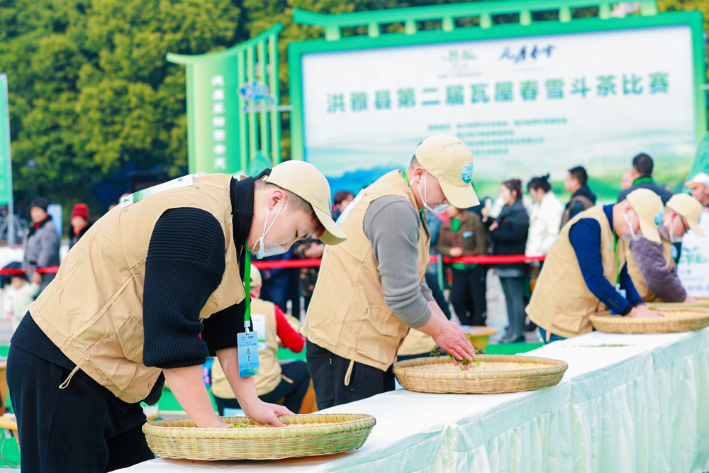 图为比赛现场