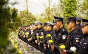 追思英烈 淬砺警魂  四川公安清明期间组织开展系列祭奠活动