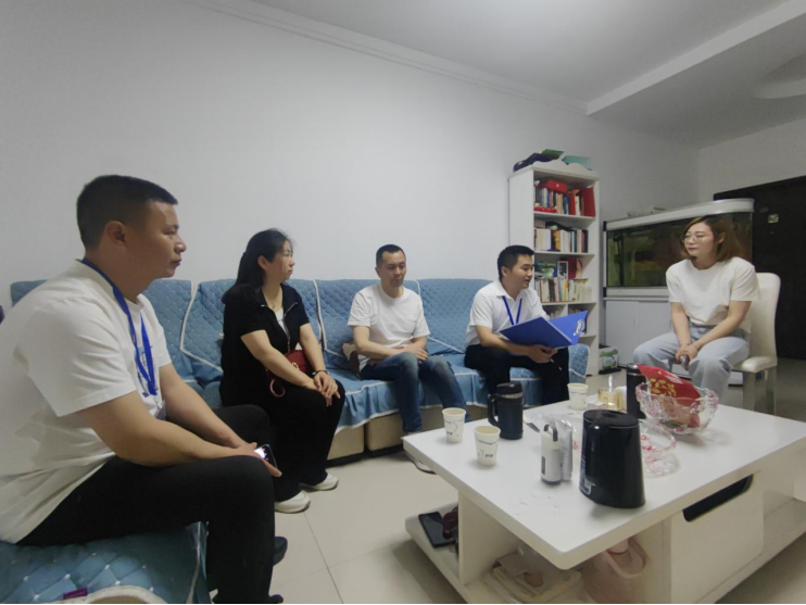 什邡市总工会“三张网”筑牢困难职工保障防线538