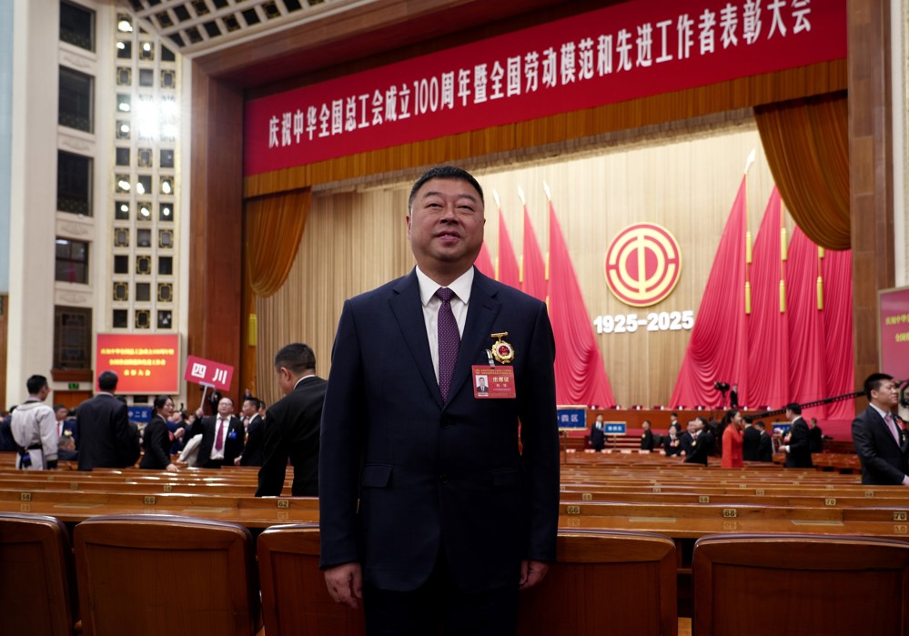 公司党委副书记、总经理林锋荣获“全国劳动模范”荣誉称号