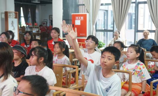 活动现场 黄霞 摄
