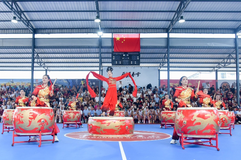 中场特色表演（周宇琴 摄）