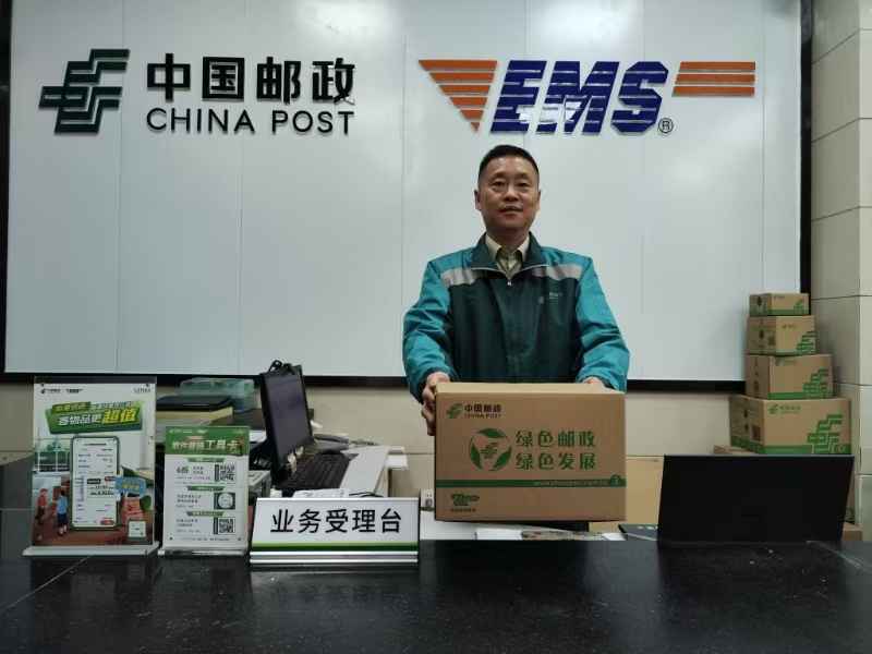 工作中的马永强（受访者供图）