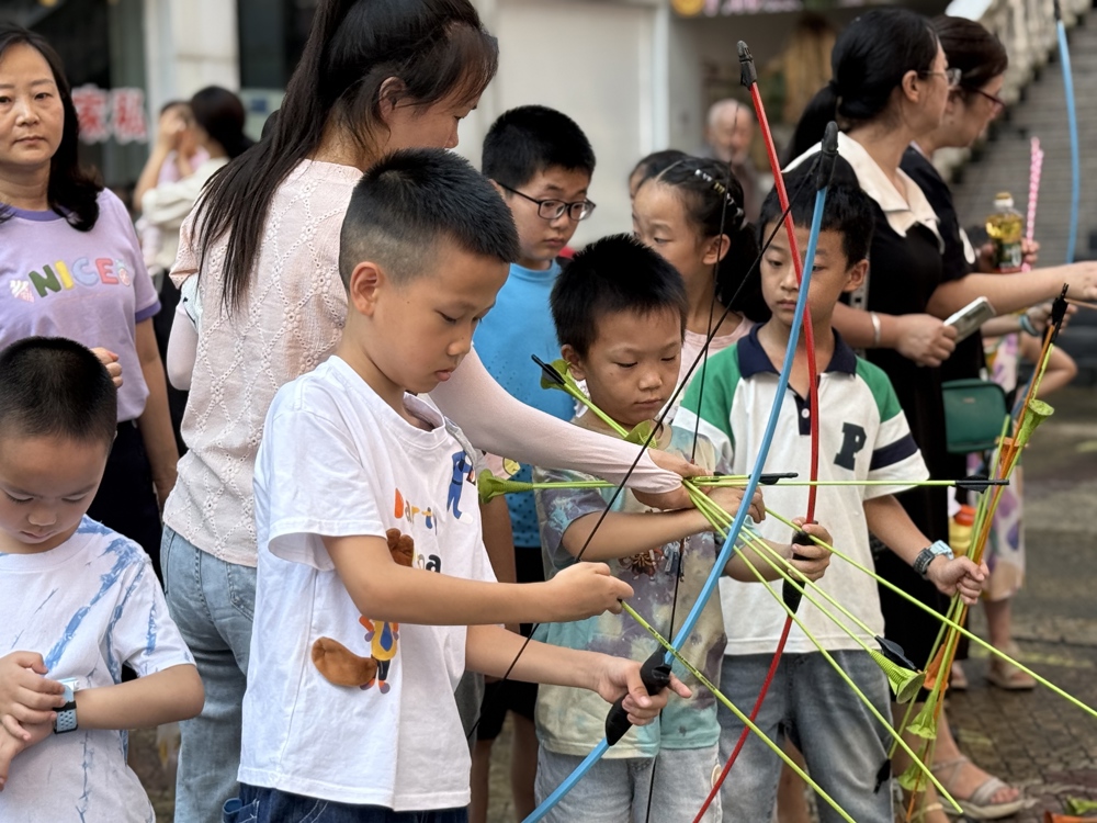 2025年“工助成长·慧心童行”暑期职工子女公益托管班