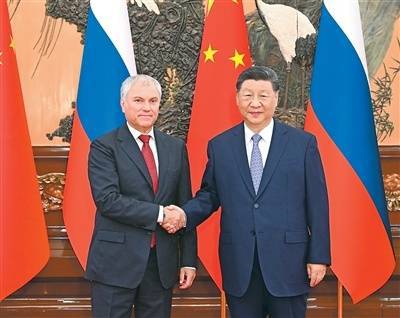 习近平会见俄罗斯国家杜马主席沃洛金