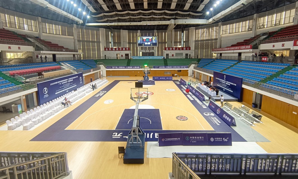 比赛现场正有序布置（广元市总供图）