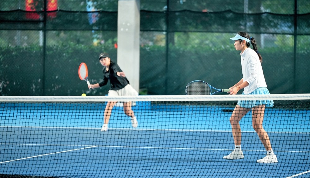 四川省首届职工运动会网球比赛在资阳开赛