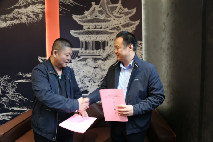 德阳市广汉市总工会与资阳市雁江区总工会签订合作协议306