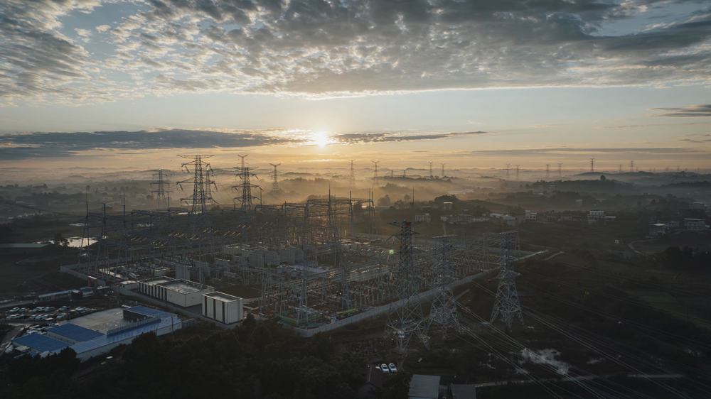 淮州500千伏变电站俯瞰图。 国网四川建设公司 供图