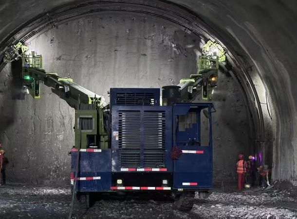 mmexport1764141910807