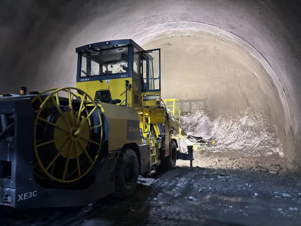 mmexport1764141893981