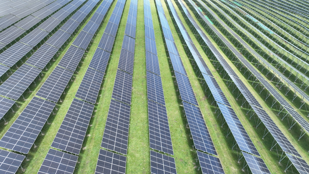 索绒光伏电站光伏组件