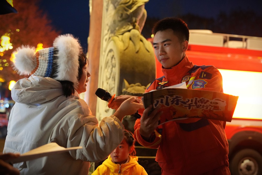 开展有奖防火知识竞赛 李运彬摄