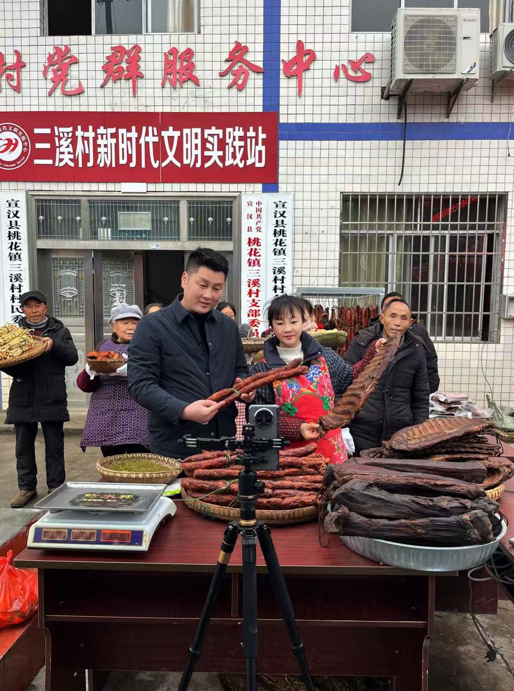 dc3a189e044e64d1e5235bbe529ec1a2