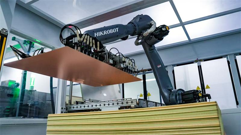 英创力平昌PCB项目生产车间。张书浩 摄