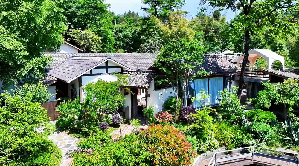 通泉镇双紫村的民宿——“崊又里艺术山房”