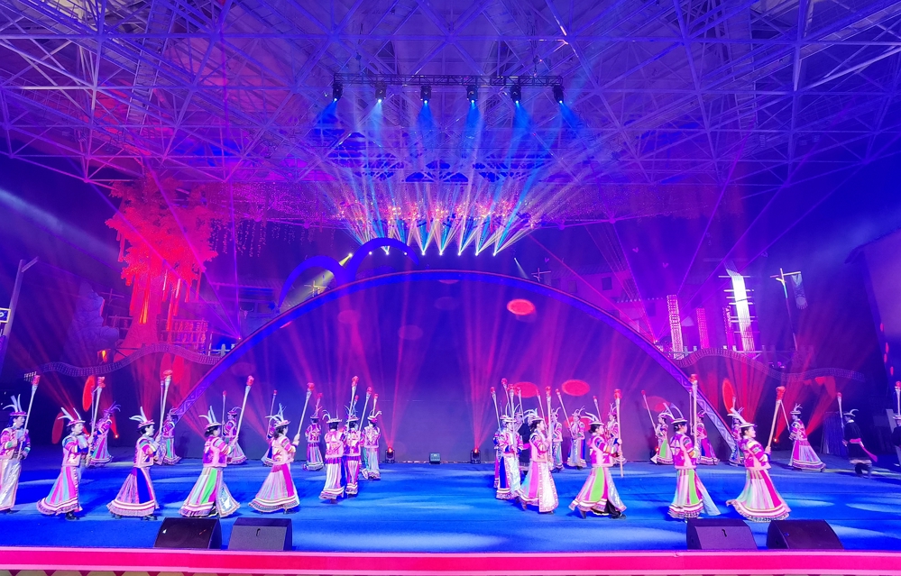 大型舞台剧《白羽毛的呼唤》