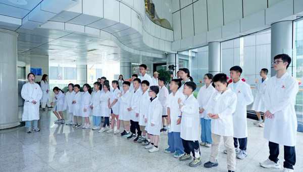 打开实验室大门 点亮青少年科学梦——西南油气田公司天然气研究院开展开放日活动