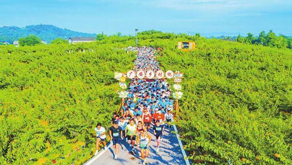 端午假期1400多万人次游四川 赛旅融合成时 青春旅途是亮点