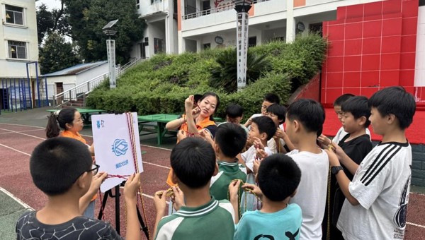 广元苍溪县开展农民工服务保障系列活动
