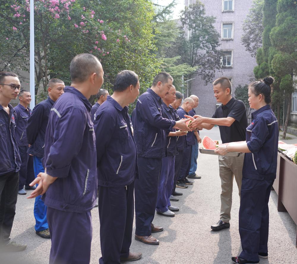 慰问活动现场