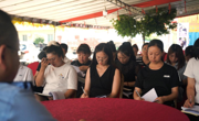 广元苍溪县：把食品安全课搬到农家宴席现场