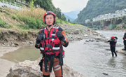 单杠二练习212个，却迈不进泳池 ——四川消防救援机动总队雅江大队消防士喻中航水域突围记