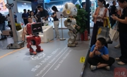 世界机器人大会启幕 四川机器人组团展现硬核实力