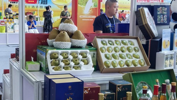 广元苍溪县优质农特产品亮相第八届中国粮食交易大会