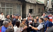 从“摆摊等人”到“追人送教”：峨边安全宣传的一次机制性转身