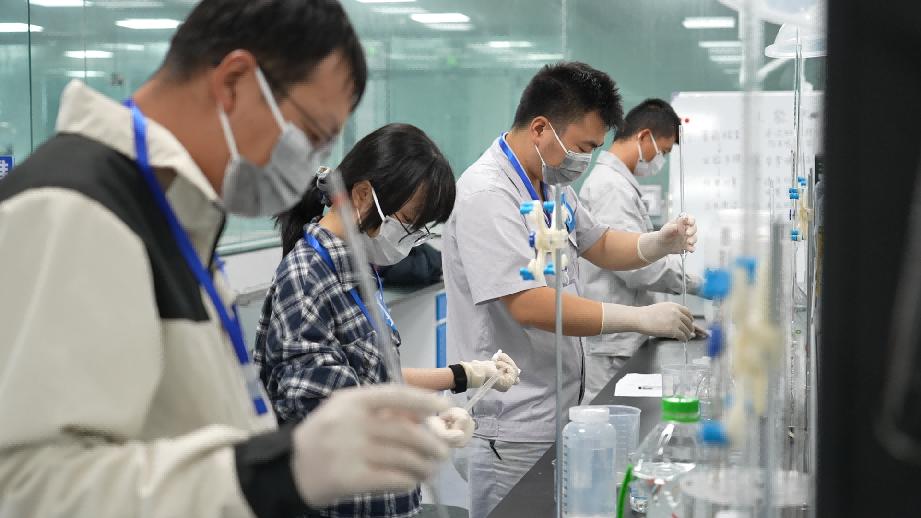 实操考核现场（化学模块）