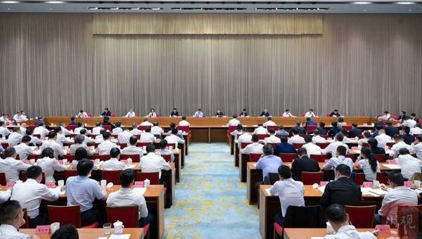 央地共建成渝地区区域科技创新中心工作推进会在成都召开 阴和俊王晓晖陈新武讲话 施小琳主持